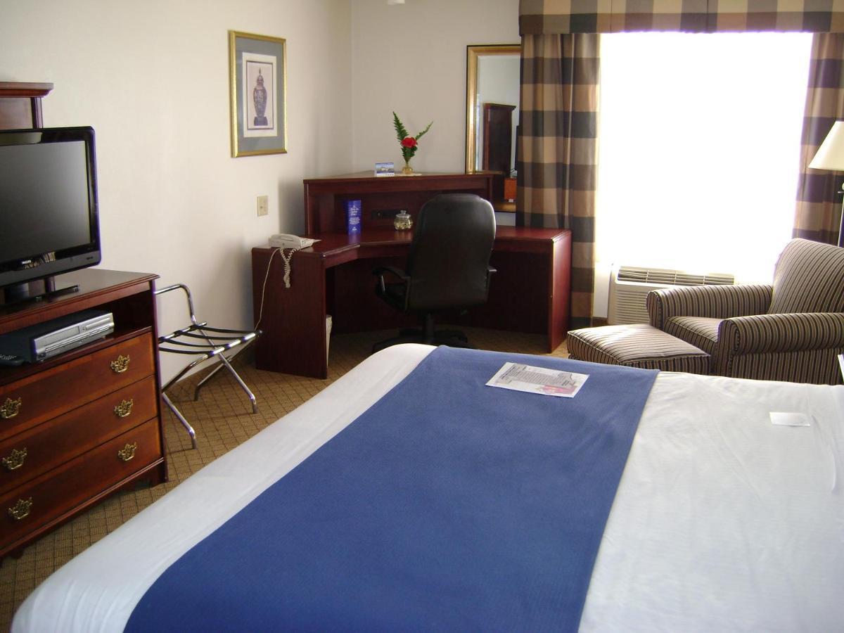 Holiday Inn Express & Suites Alliance By Ihg Eksteriør bilde