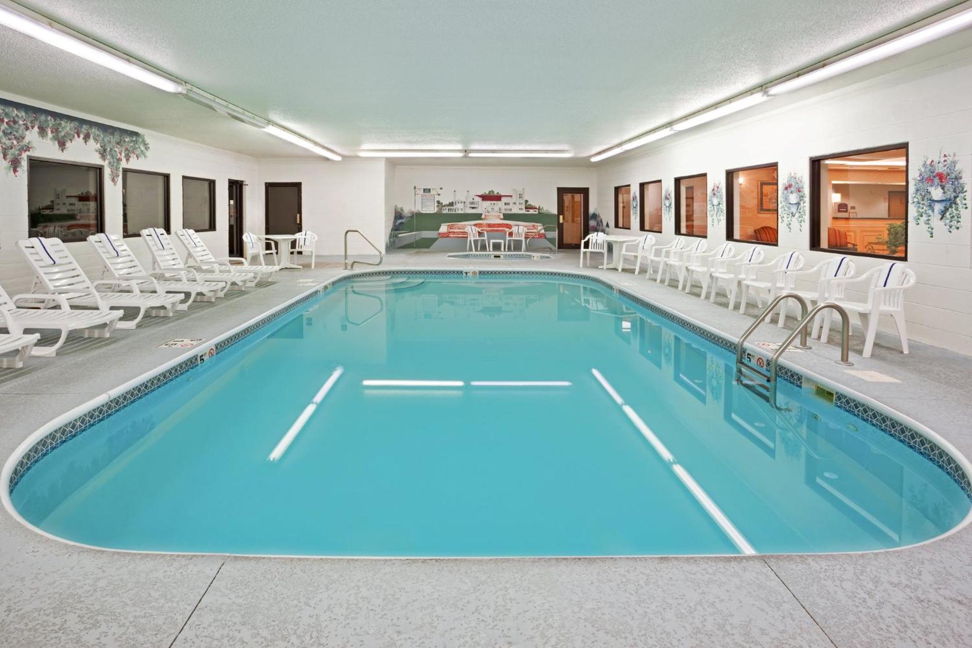 Holiday Inn Express & Suites Alliance By Ihg Eksteriør bilde