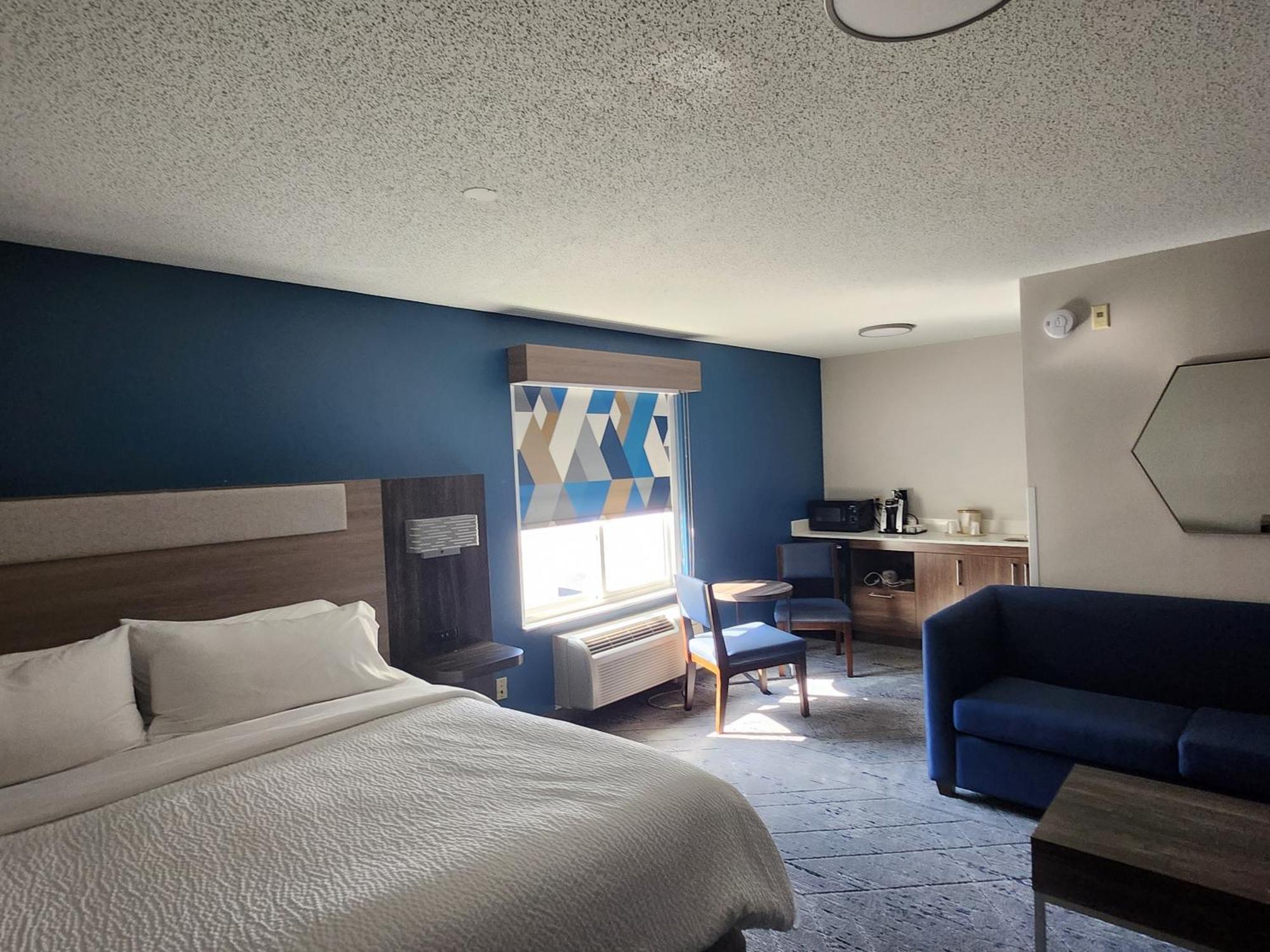 Holiday Inn Express & Suites Alliance By Ihg Eksteriør bilde